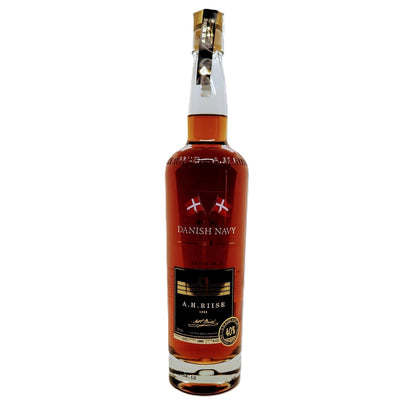 A.H. Riise Royal DANISH NAVY STRENGTH Superior Spirit Drink 55% Vol. 0,7l in Geschenkbox